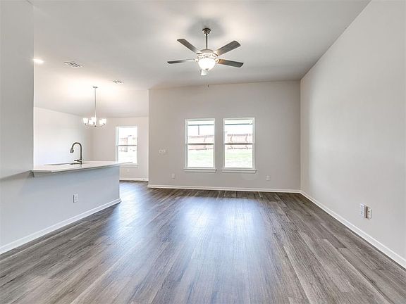 5th image of 2329 SE 89th Ter