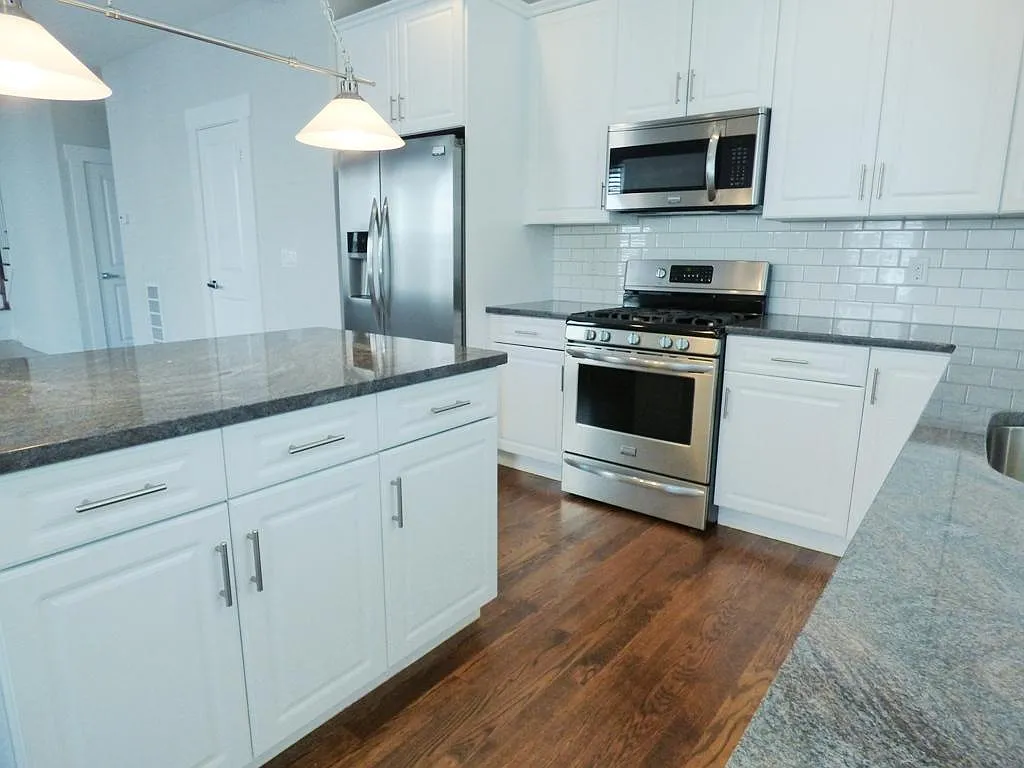 102 Prospect St — Photo 3