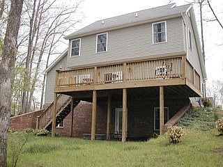 Oversized Deck for Entertaining