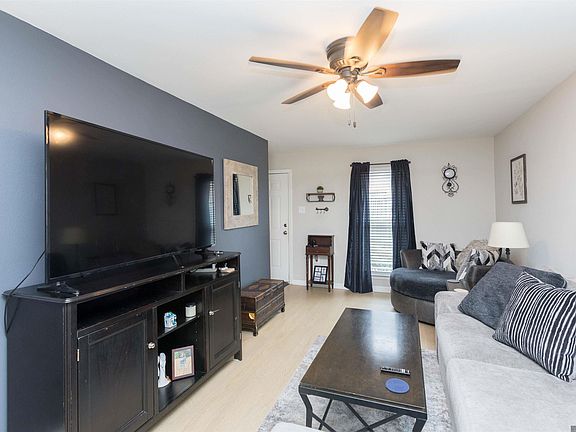 5th image of 1684 Brightside Dr APT B
