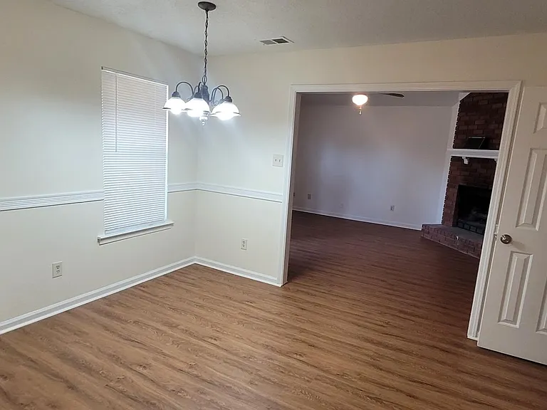 3918 Oak Branch Cir W — Photo 7