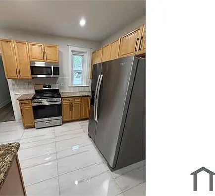305 E Vernon Rd — Photo 6