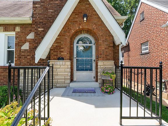 4th image of 5208 Tholozan Ave