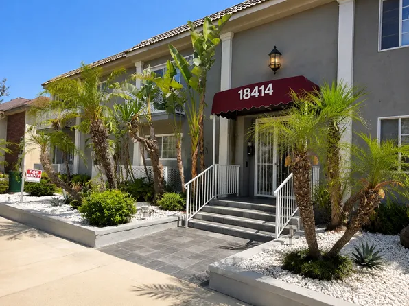 18366 Collins St #0, Tarzana, CA 91356