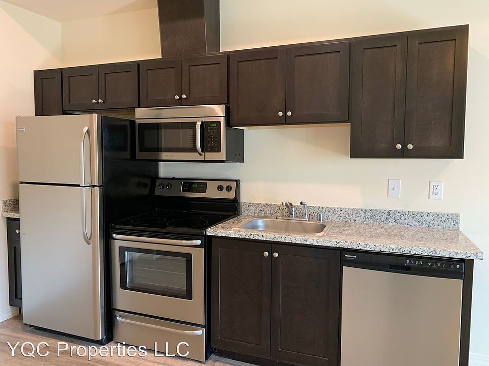 1st image of 1510 C St Unit 201