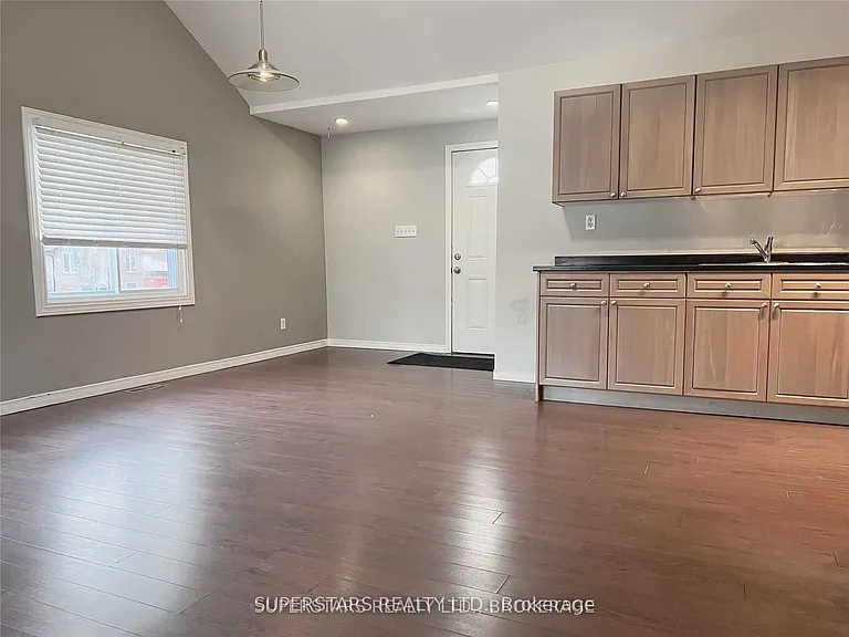 276 Parkwood Ave — Photo 7