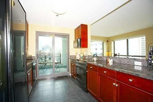 5th image of 130 N Garland Ct Unit 7-89
