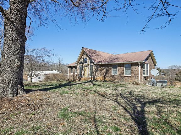 2nd image of 7562 Crow Cut Rd