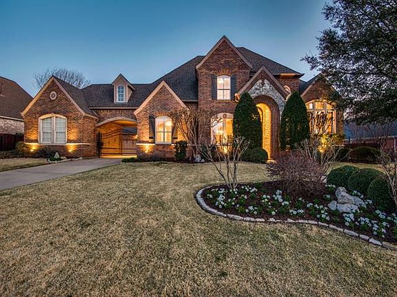 2nd image of 2719 Brookshire Dr