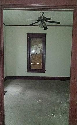 3rd image of 3158 N Kenwood Ave