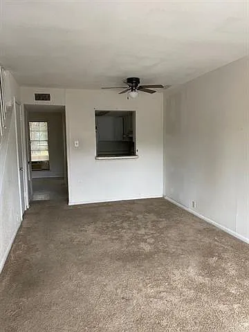 2 bed, 1.5 bath, 1060 sqft, $1,000 — Photo 3