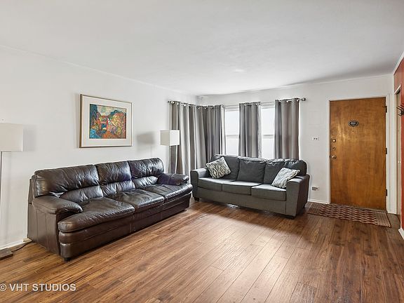2nd image of 1020 Newcastle Ave
