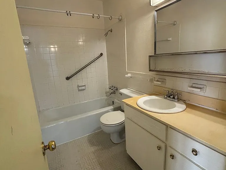3820 Fairfield Ave #94 — Photo 5