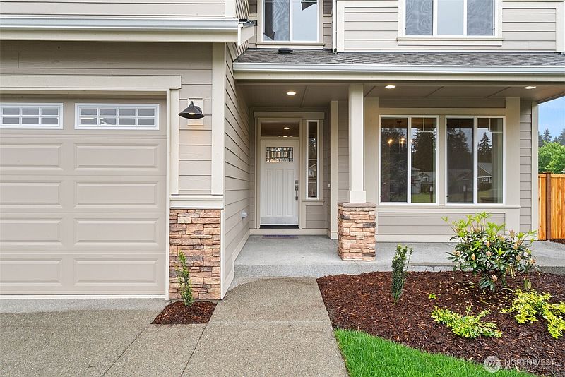 3rd image of 9001 Wyatt Court SE