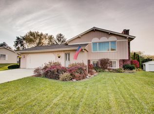 7969 S 59th St, Franklin, WI 53132