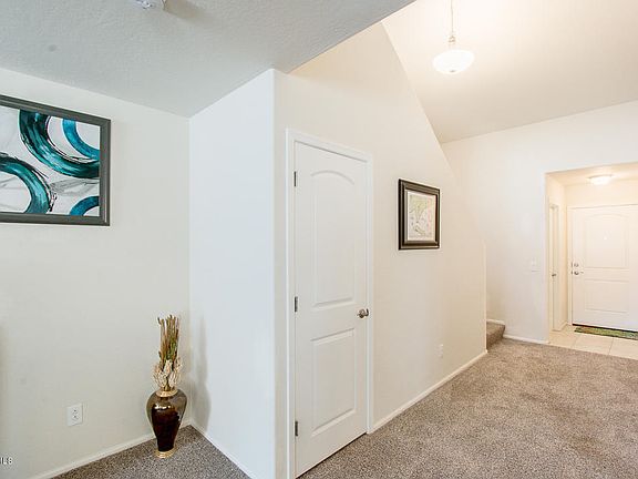 5th image of 6055 E Oasis Blvd