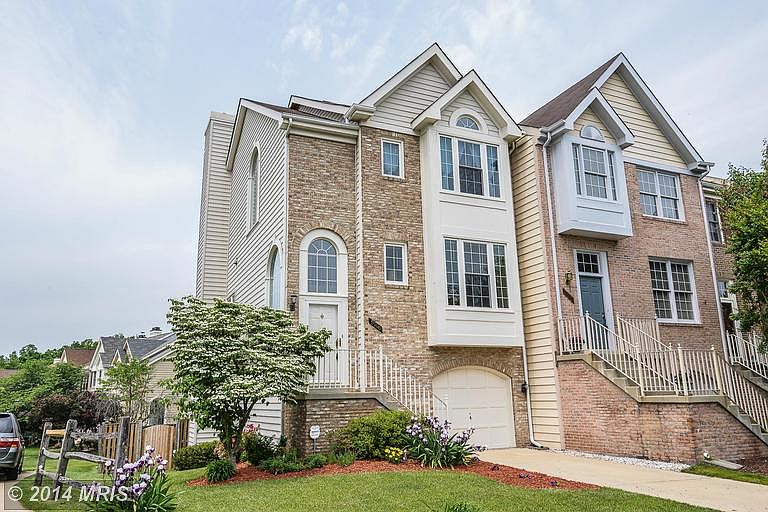 1st image of 5106 Woodford Dr
