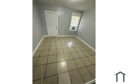 2540 Moncrief Rd Photo 1