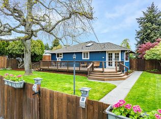 10262 38th Ave SW, Seattle, WA 98146