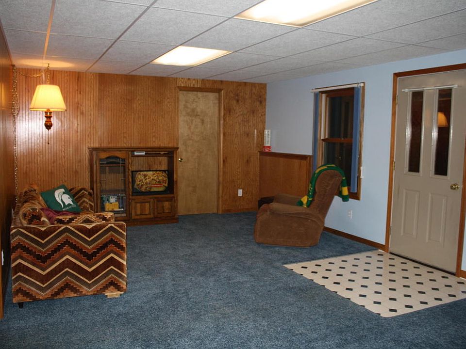2nd image of 4763 Powell Hwy