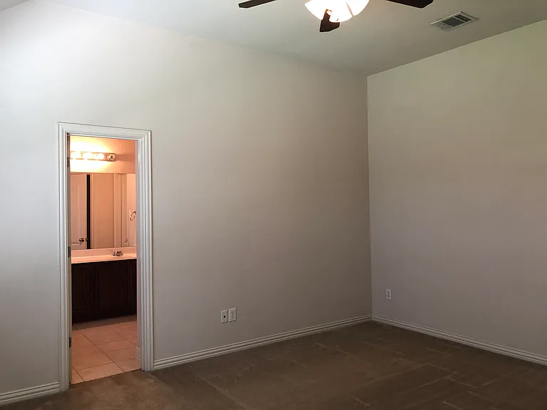 5004 Diamond Peak Ct — Photo 9