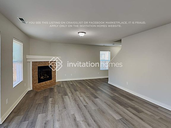 4th image of 18431 95th Ave E