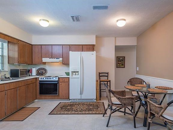 5th image of 9631 Orange Grove Dr