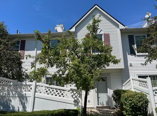 22368 Cape Cod Way, Farmington, MI 48336
