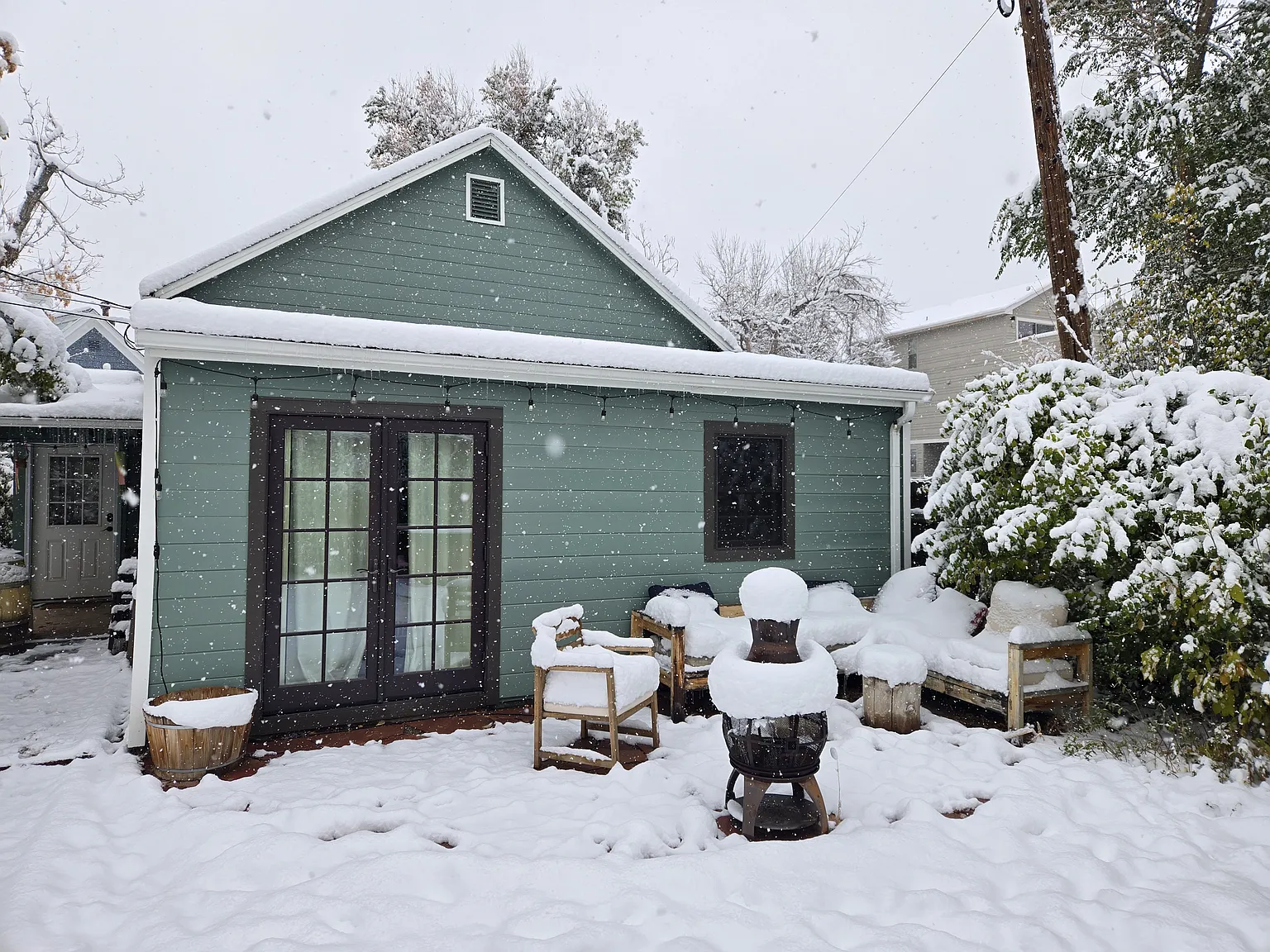 3 bed, 1.5 bath, 1300 sqft, $2,950 — Photo 2