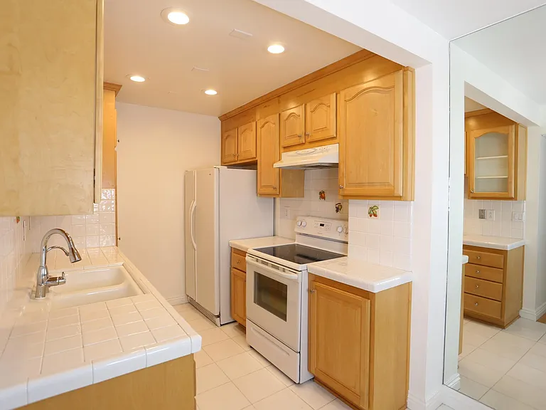 Bright airy kitchen
