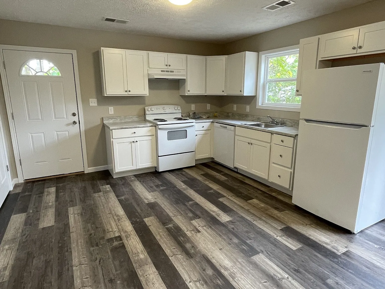 1336 Cumberland Street - 1 — Photo 3