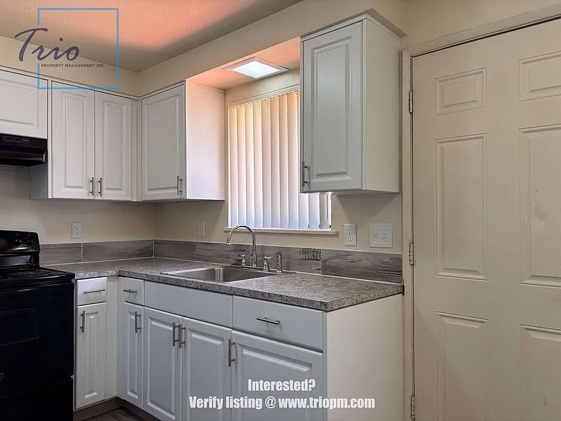 2 bed, 1.0 bath, $1,695 — Photo 4