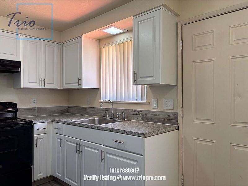 1st image of 492 Macy St
