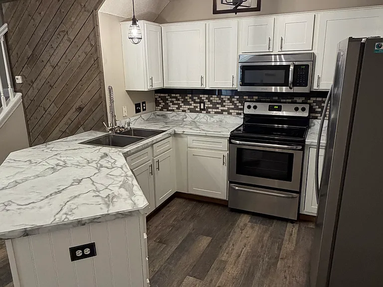 20595 Abbey Ln — Photo 9
