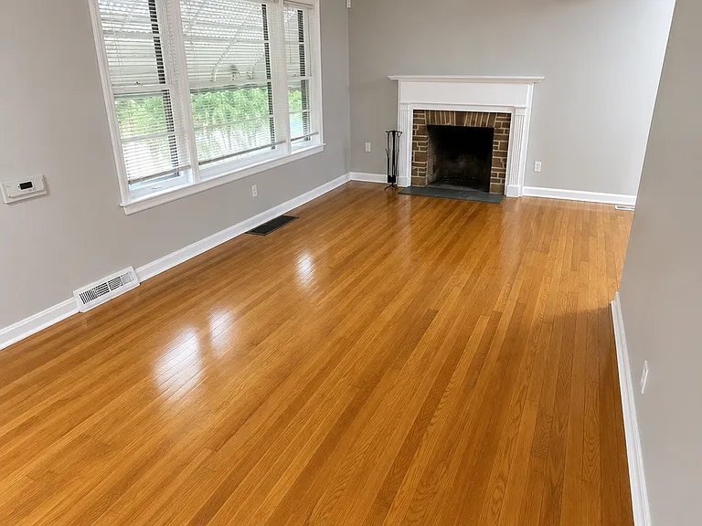 5635 South Blvd — Photo 3
