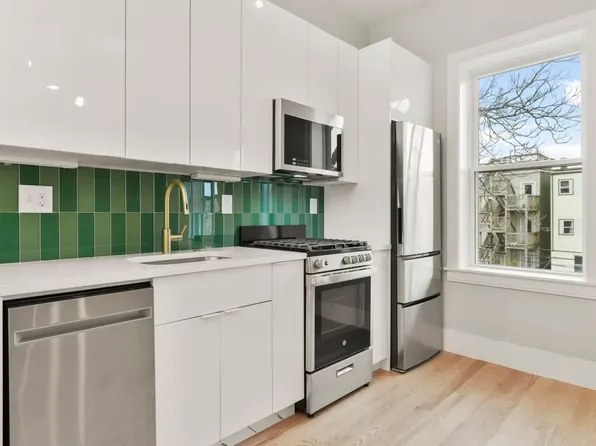127 Saratoga St #2, Boston, MA 02128