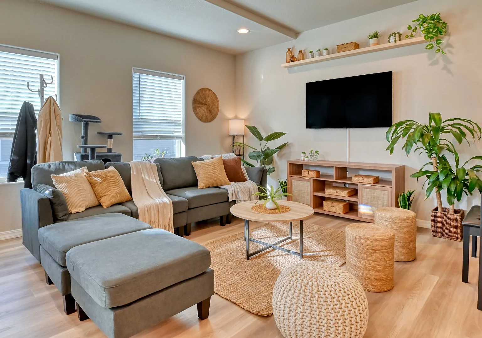 1 bed, 1.5 bath, 1762 sqft, $875 — Photo 3