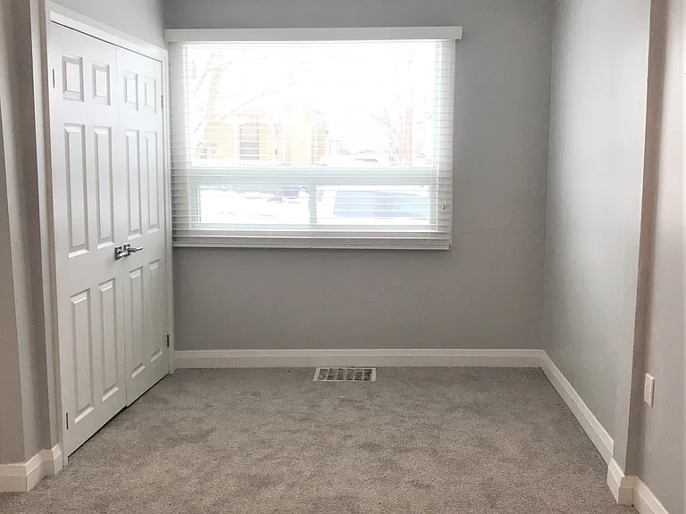15 Euclid Ave — Photo 9