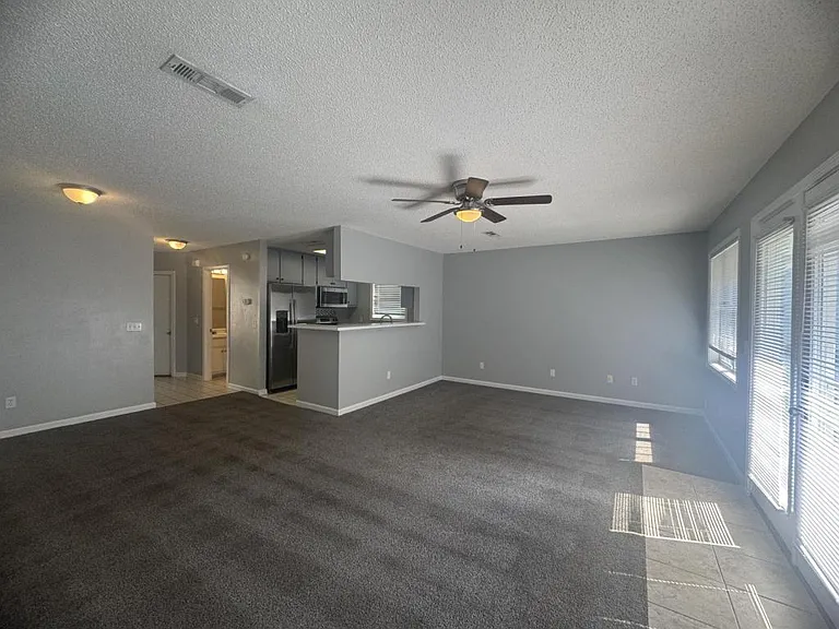 115 Woodrun Dr — Photo 8