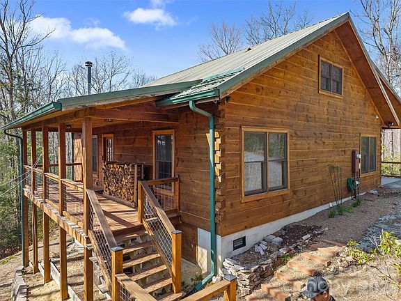 4th image of 935 Big Branch Rd