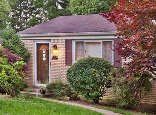 951 Logan Rd, Bethel Park, PA 15102