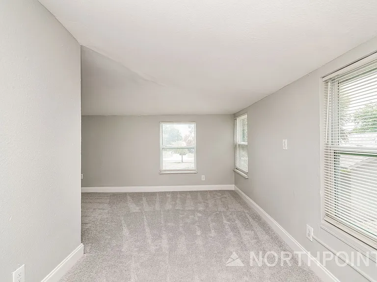 2624 13th Ave S — Photo 5