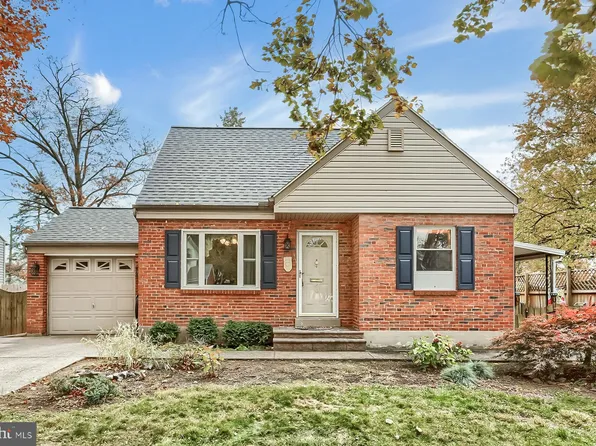 2011 Columbia Ave, Camp Hill, PA 17011