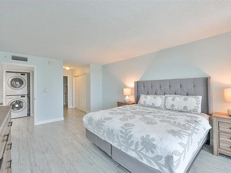 1400 Gulf Blvd #704 — Photo 18