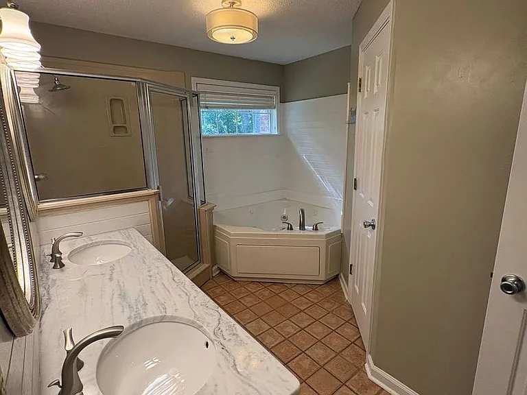 5575 Mary Ln — Photo 12
