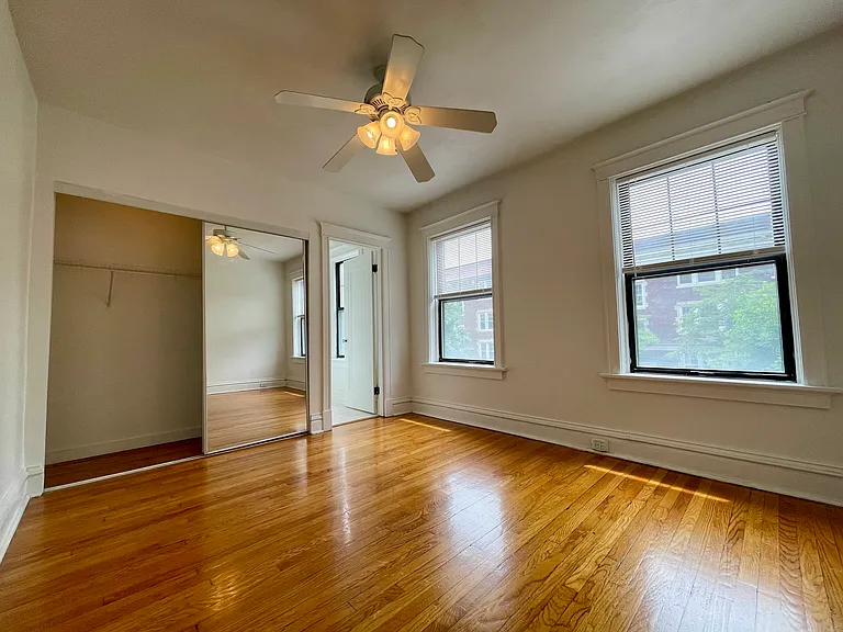6323 S Rosebury Ave #2E — Photo 8