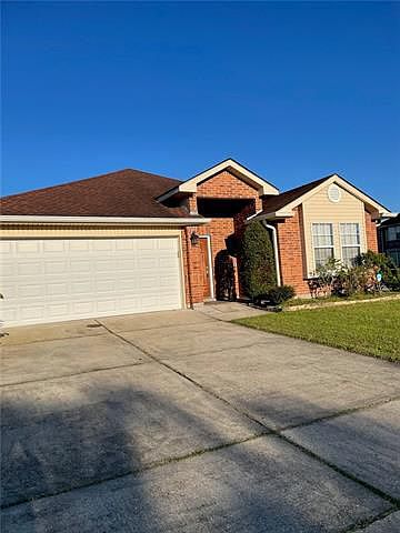1st image of 702 Olivia Ln