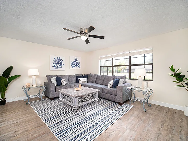 Winterhawk Dr — Photo 26