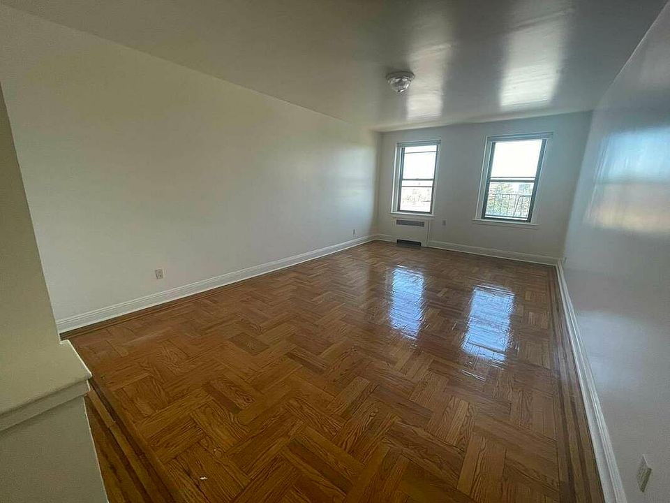 1st image of 11882 Metropolitan Ave APT 5