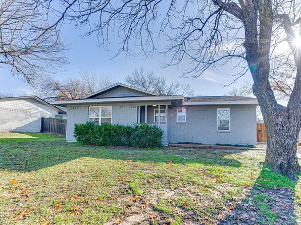 811 Loy Ln, Ennis, TX 75119